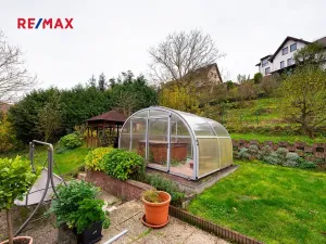 Prodej vily, Měchenice, Hlavní, 330 m2