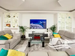 Prodej vily, Podstrana, Chorvatsko, 220 m2