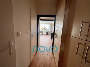 Pronájem bytu 2+kk, Praha - Modřany, Vazovova, 47 m2