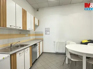 Pronájem kanceláře, Mladá Boleslav, Koněvova, 405 m2