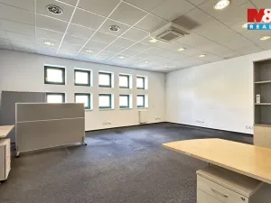 Pronájem kanceláře, Mladá Boleslav, Koněvova, 405 m2