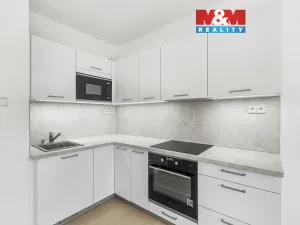 Prodej bytu 2+kk, Praha - Modřany, Urbánkova, 44 m2