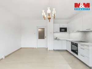 Prodej bytu 2+kk, Praha - Modřany, Urbánkova, 44 m2