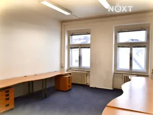 Pronájem kanceláře, České Budějovice, nám. Přemysla Otakara II., 150 m2