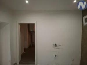 Pronájem obchodního prostoru, Vlachovo Březí, náměstí Svobody, 50 m2