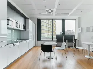 Pronájem kanceláře, Praha - Nusle, Pikrtova, 1489 m2