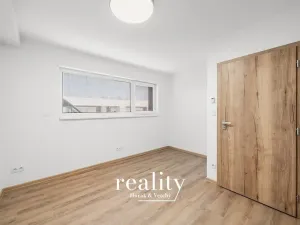 Pronájem bytu 2+kk, Jihlava, Na Nivách, 66 m2