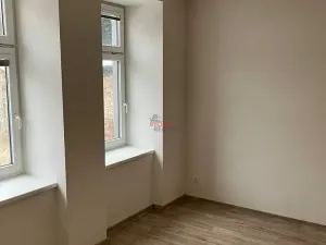 Pronájem bytu 1+1, Ostrava, Poděbradova, 28 m2