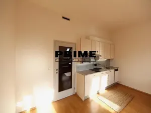 Pronájem kanceláře, Praha - Smíchov, Štefánikova, 55 m2