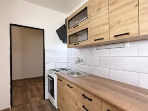 Pronájem bytu 2+1, Chomutov, Dřínovská, 62 m2