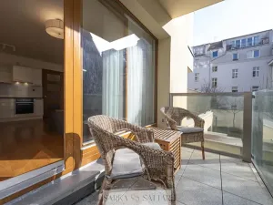 Pronájem bytu 1+kk, Praha - Holešovice, Komunardů, 36 m2