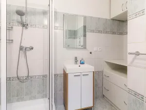 Pronájem bytu 2+kk, Praha - Záběhlice, Senohrabská, 53 m2