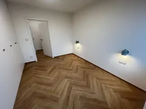 Pronájem bytu 2+kk, Praha - Radotín, V Parníku, 63 m2