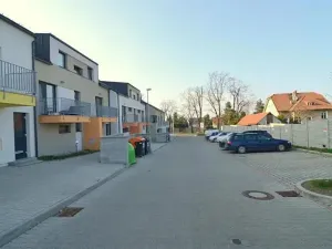 Pronájem bytu 1+kk, Vestec, U Hrubých, 35 m2