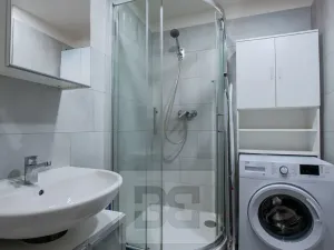 Pronájem bytu 1+kk, Praha - Horní Měcholupy, Mantovská, 31 m2
