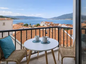 Prodej bytu 2+kk, Tivat, Černá Hora, 57 m2