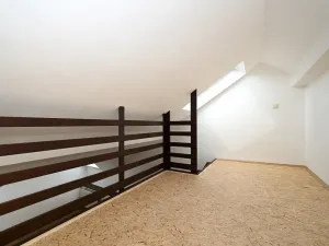 Pronájem bytu 3+kk, Hradec Králové, Gočárova třída, 81 m2