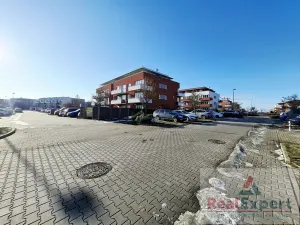 Prodej bytu 2+kk, Praha - Pitkovice, Lošáková, 67 m2