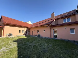 Prodej rodinného domu, Vážany, 220 m2