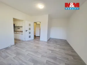 Pronájem bytu 1+1, Uherské Hradiště - Mařatice, Sadová, 35 m2