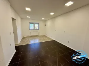 Pronájem obchodního prostoru, Opava, Pekařská, 51 m2