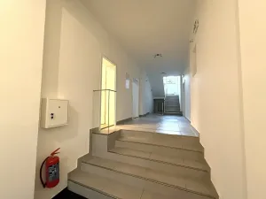 Pronájem kanceláře, Brno, Kosmákova, 12 m2