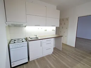 Pronájem bytu 1+1, Staňkov, Na Tržišti, 31 m2