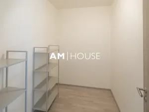 Pronájem bytu 2+kk, Praha - Vysočany, Strnadových, 62 m2