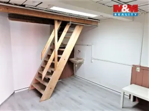 Pronájem obchodního prostoru, Kladno, Váňova, 35 m2