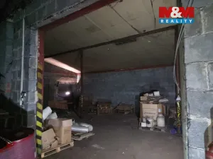 Pronájem skladu, Doksy, Valdštejnská, 1730 m2