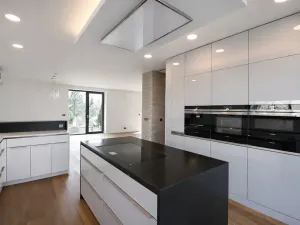 Pronájem rodinného domu, Praha - Modřany, 305 m2