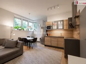 Prodej bytu 2+kk, Praha - Košíře, Zahradníčkova, 54 m2