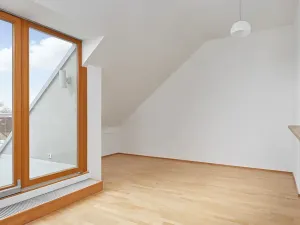 Pronájem bytu 3+kk, Praha - Prosek, U proseckého kostela, 100 m2