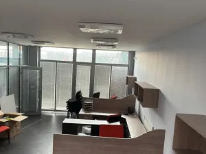 Pronájem kanceláře, Jesenice, 105 m2