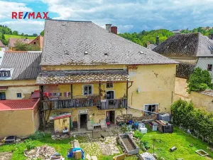 Prodej vícegeneračního domu, Úterý, 677 m2