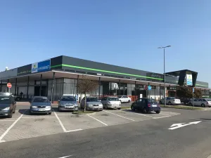 Pronájem obchodního prostoru, Prostějov, 76 m2