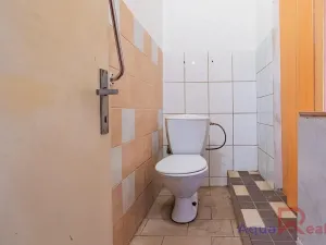 Prodej bytu 2+1, Teplá, Masarykovo náměstí, 146 m2