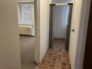 Pronájem bytu 1+1, Uherské Hradiště, Pod Svahy, 34 m2