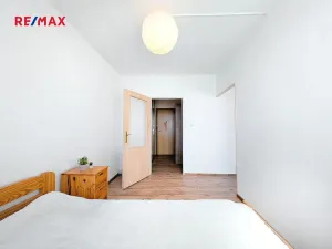 Pronájem bytu 1+kk, Praha - Černý Most, Doležalova, 33 m2