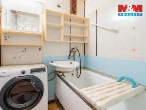 Prodej bytu 3+1, Český Krumlov - Plešivec, Sídliště Plešivec, 74 m2