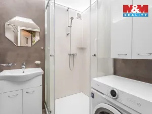 Prodej bytu 4+1, Ústí nad Labem - Mojžíř, Peškova, 83 m2