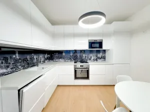 Pronájem bytu 2+kk, Praha - Hloubětín, Poděbradská, 67 m2