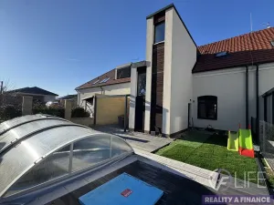 Prodej rodinného domu, Dubany, 160 m2