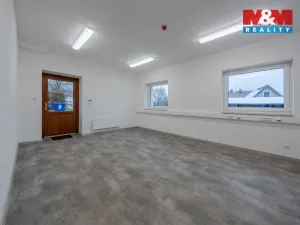 Pronájem skladu, Zubří, U Traktorky, 256 m2