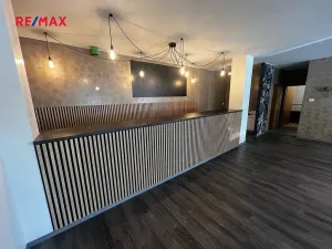 Prodej obchodního prostoru, Uherské Hradiště, Dlouhá, 75 m2