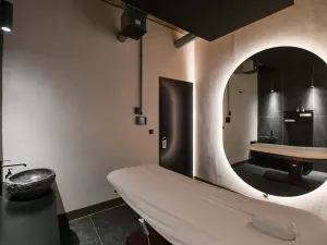 Prodej kanceláře, Praha - Modřany, Československého exilu, 96 m2