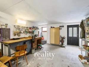 Prodej rodinného domu, Řásná, 179 m2