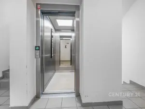 Prodej bytu 2+kk, Plzeň, Poděbradova, 64 m2