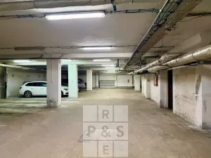 Prodej garážového stání, Praha - Záběhlice, Zvonková, 22 m2