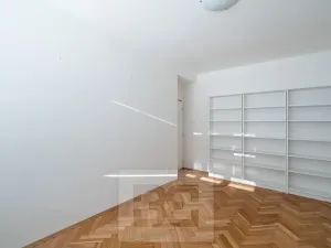 Pronájem bytu 2+1, Praha - Libeň, Sokolovská, 57 m2